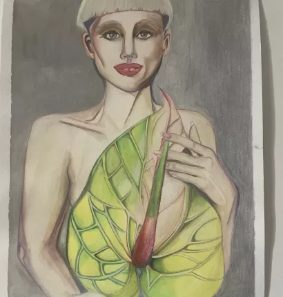 Woman hold a green leaf